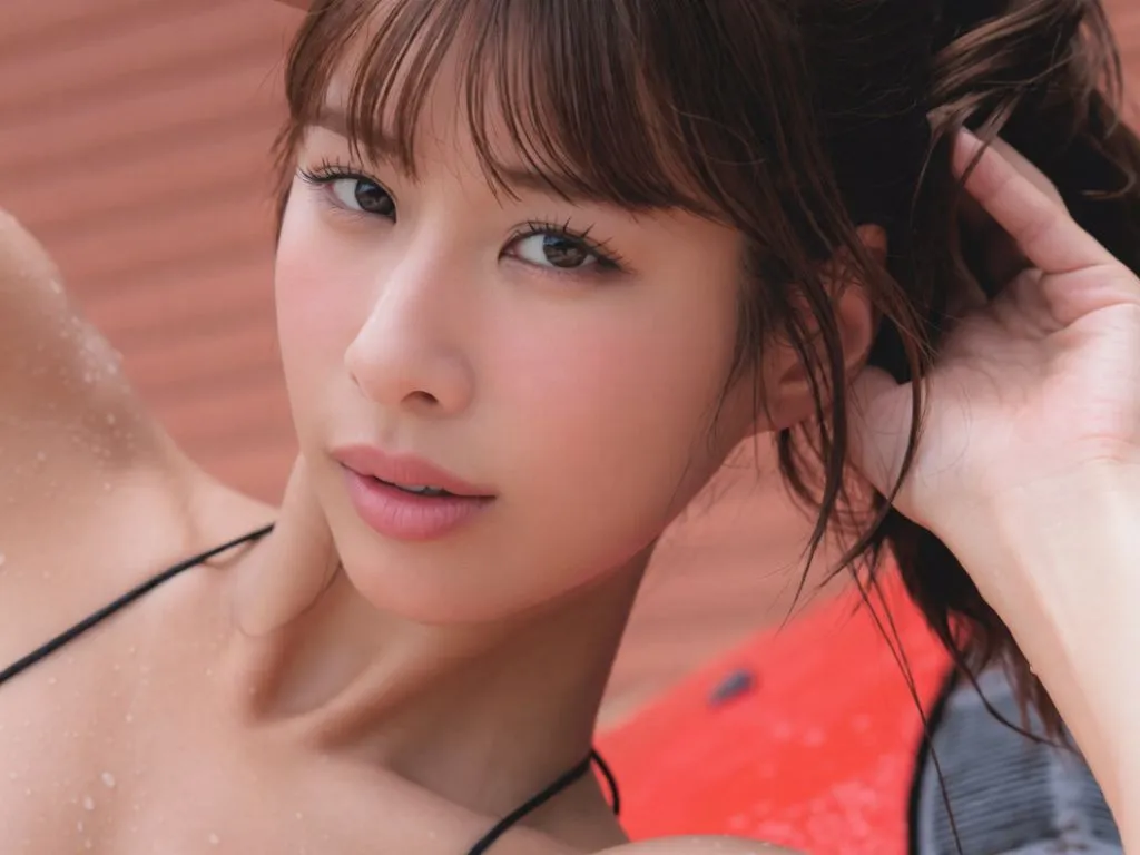 松田蘭、初の表紙撮影に「楽しくできました！ また撮ってもらいたい